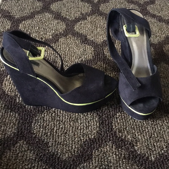 F21 Wedge Heels - Picture 1 of 3